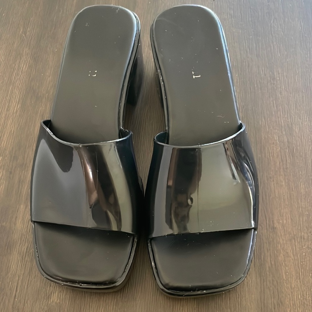 Jeffrey Campbell Bubble Gum platform jelly sandals - black, size 7